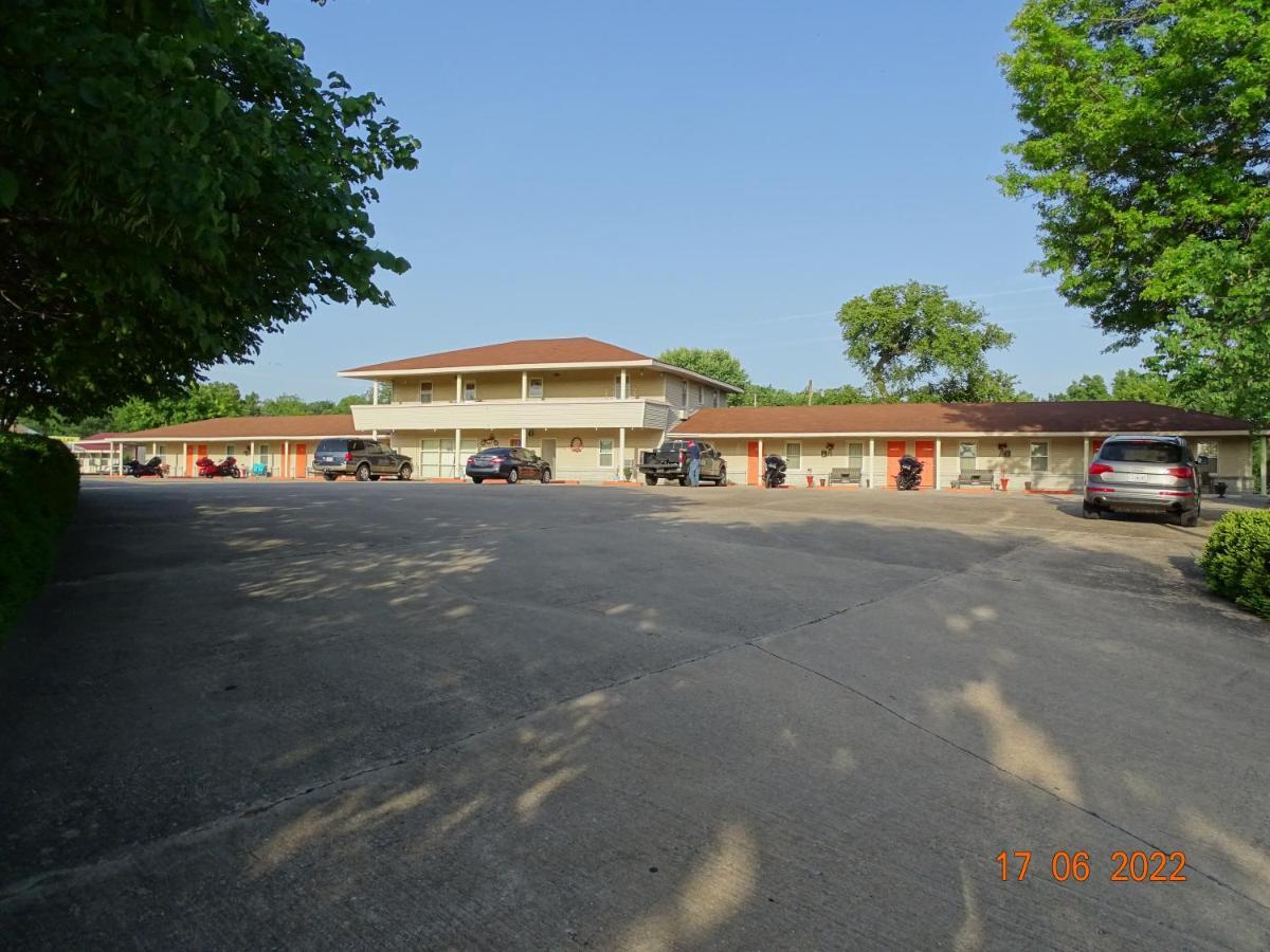 Best Budget Inn Carthage Exterior photo