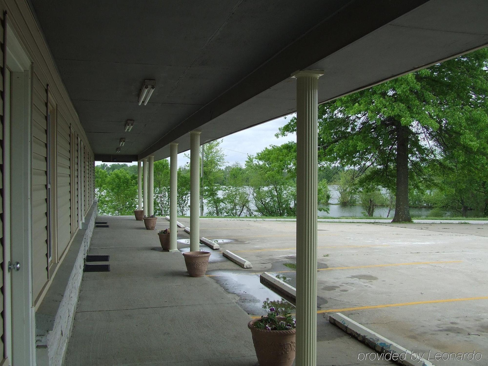 Best Budget Inn Carthage Exterior photo