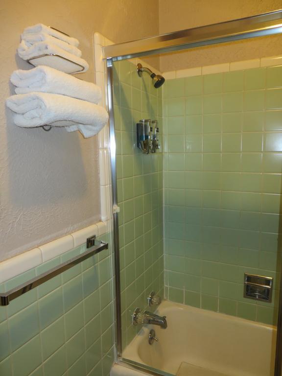 Best Budget Inn Carthage Room photo